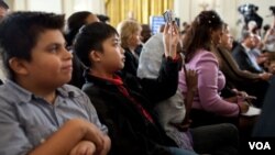 La Casa Blanca invitó a niños en edad escolar, padres, maestros y profesores al anuncio sobre cambios en el programa "No Child Left Behind".