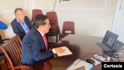 El ministro de salud de Colombia, Fernando Ruiz, dice que en Colombia podría haber alrededor de 12.000 personas  contagiadas de COVID-19.