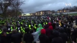 明尼蘇達警察槍擊事件後抗議者違抗宵禁