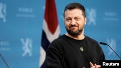 Повеќето од 27-те членки на ЕУ сакаат да отворат разговори за пристапување на Украина на самитот оваа недела и да договорат милијарди евра за дополнителна поддршка за Киев во неговата војна против руската инвазија