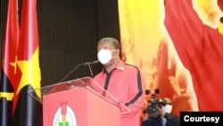 Presidente angolano, João Lourenço, discursa no 64º aniversário do MPLA, em Luanda, Angola