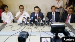 Malaysia's transport minister Liow Tiong Lai speaks at a news conference about debris found on a beach in Mozambique.