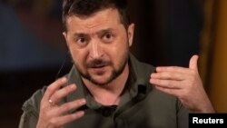 Фото: REUTERS/Valentyn Ogirenko 