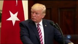 Президента Трампа звинувачують у втручанні в розслідування ФБР щодо зв’язків його команди з Росією. Відео