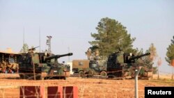 Wasu Dakarun Turkiyya a Zaune Cikin Shiri