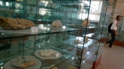 افغانستان دارای ذخایر غنی سنگ آهن، مرمر، مس، لاجورد و سایر منابع طبیعی است