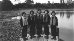 បទ​សម្ភាសន៍ VOA៖ ឧក្រិដ្ឋកម្ម​នៃ​ការ​បង្ខំ​ឲ្យ​រៀបការ និង​ការ​បង្ខំ​ឲ្យ​មាន​ផ្ទៃពោះ​ក្នុង​របប​ខ្មែរ​ក្រហម​មិន​ត្រូវបាន​«‍យក​ចិត្ត​ទុក​ដាក់»