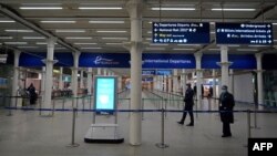 میدان هوایی لندن پس از آغاز قیود