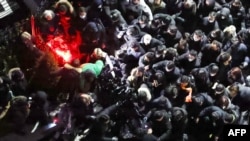 ལྷོ་ཀོ་རི་ཡའི་ཆབ་སྲིད་ཀྱི་ཟིང་ཆ།