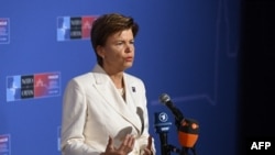 ლატვიის საგარეო საქმეთა მინისტრად დანიშვნამდე, 2020-2023 წლებში, ბაიბა ბრაჟე ნატოს გენერალური მდივნის თანაშემწე იყო საჯარო პოლიტიკის დარგში.