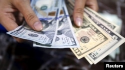 Lượng kiều hối năm nay về Việt Nam giảm bất ngờ, khoảng 9 tỷ USD, thấp hơn tới 25% so với dự báo là khoảng 12 tỷ USD.