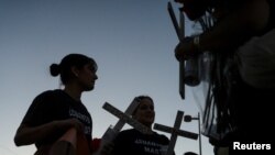 ARCHIVO - De momento no hay detalles de por qué y cómo se inició el incendio ni sobre cuántas familias vivían en las dos viviendas siniestradas.