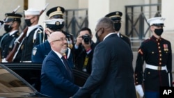 На фото: міністр оборони України та США, 18 листопада 2021