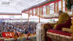 ༸གོང་ས་མཆོག་གིས་བཀྲ་ཤིས་ལྷུན་པོར་མང་ཚོགས་ལ་ཚེ་དབང་སྐུར།