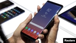 The new Samsung Galaxy Note 9 is seen during a product launch event in Brooklyn, New York, U.S., Aug. 9, 2018. 
