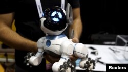 Robotički pas CHiP može da uči trikove od svog vlasnika 