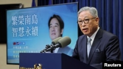 台灣外交部次長田中光說明總統賴清德首次出訪友邦規劃。 (路透：2024年11月22日)