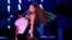 Ariana Grande saat tampil dalam konser "Wango Tango" di Stadion Banc of California, Los Angeles, California, 2 Juni 2018. (Foto: dok).
