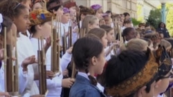 Warga AS Antusias Mempelajari Budaya Sunda