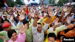 یوم آزادی کے موقع پر واشنگٹن میں آتش بازی کا شاندر مظاہرہ کیا گیا۔