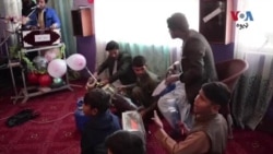 په چمن کې د کرسمس لمانځلو په مراسمو کې د پوځي چارواکو او ځایي خلکو هم ګډون کړی