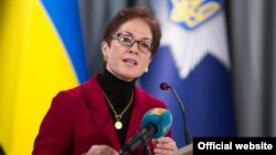 Марі Йованович, посол США в Україні