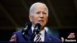 Presiden AS Joe Biden menyampaikan pidato tentang agenda ekonominya di Prince George's Community College di Largo, Maryland, pada 14 September 2023. (Foto: Reuters/Jonathan Ernst)