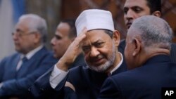 Le grand imam de l'influente institution sunnite Al-Azhar, Ahmad Al-Tayeb, au Vatican, 26 avril 2017.