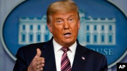 លោកប្រធានាធិបតី Donald Trump ថ្លែងនៅសេតវិមាន ក្នុងរដ្ឋធានីវ៉ាស៊ីនតោន កាលពីថ្ងៃព្រហស្បតិ៍ ទី៥ ខែវិច្ឆិកា ឆ្នាំ២០២០។