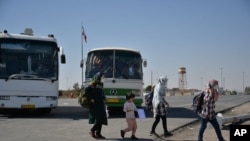 ملل متحد گفته است که از اول جنوری تا پایان می ۲۰۲۴ نزدیک به ۵۹۵هزار مهاجر افغان از ایران و پاکستان به افغانستان بازگشته اند.