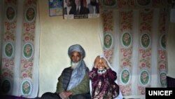 Migrants cross Meric river toward the Turkey's Pazarkule border crossing with Greece's Kastanies, near Edirne, Turkey.
