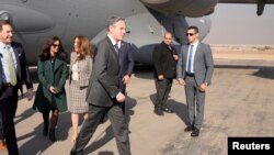 Предлогот вклучува пауза во борбите кои траат неколку недели и ослободување на заложниците кои ги држеше Хамас.