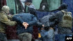 ARHIVA - Hapšenje demonstranata u Minsku, 29. novembar 2020.