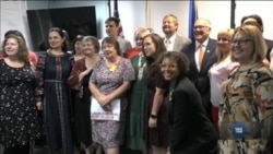 Незвичні добровольці Корпусу миру США склали присягу в Києві. Відео