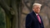 Arhiva - Predsednik Donald Tramp na južnom travnjaku Bele kuće u Vašingtonu, 12. decembra 2020.
