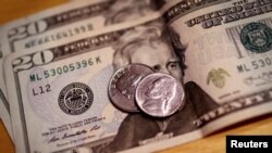Foto Archivo de Reuters de la moneda estadounidense. 