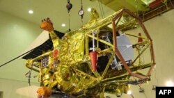 "Fobos-Grunt" raketasi uchirilishidan oldin Boyqo'ng'ir kosmodromida. 2011-yil noyabr.